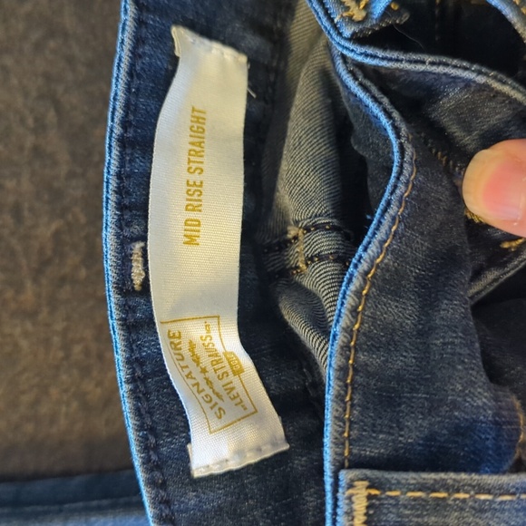 Levi's Jeans - Picture 3 of 7